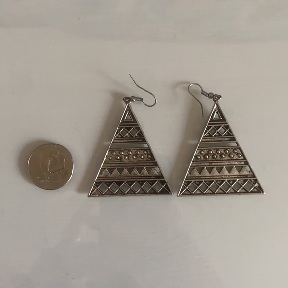 Triangle earrings - Picture 2 of 2